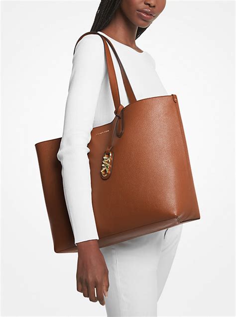 Griffin Large Pebbled Leather Tote Bag 